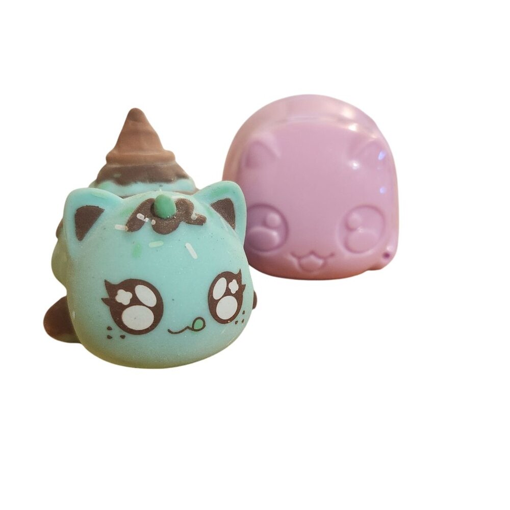 Aphmau Meemeows Mystery Squishy Cat Mint Chocolate Chip Collectible Toy Figure
